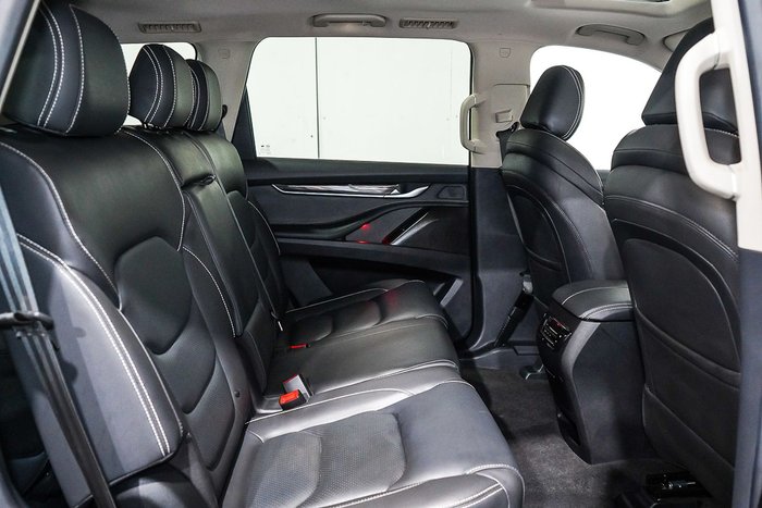 2022 LDV D90 Executive