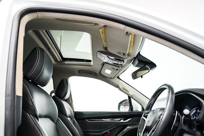 2022 LDV D90 Executive