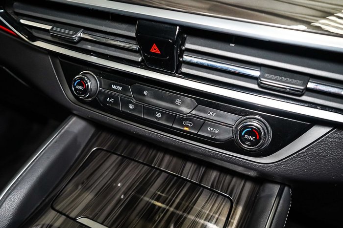 2022 LDV D90 Executive