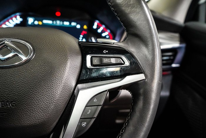 2022 LDV D90 Executive