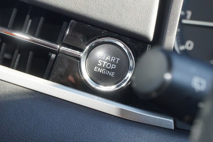 2023 Mitsubishi Outlander ES