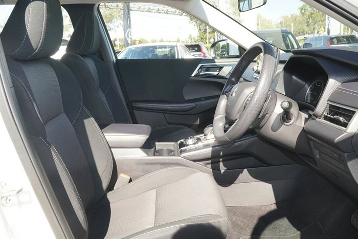 2023 Mitsubishi Outlander ES