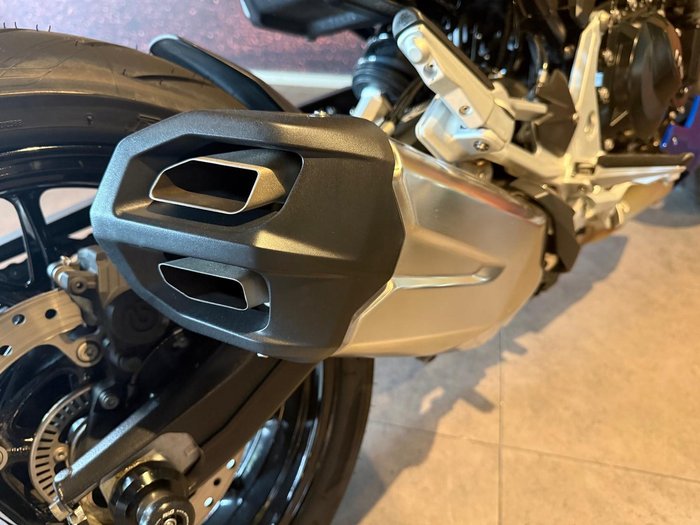 2022 BMW F 900 R F 900 White