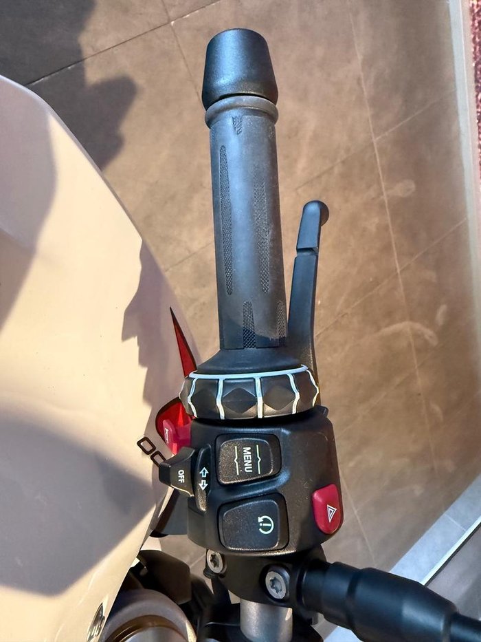 2022 BMW F 900 R F 900 White