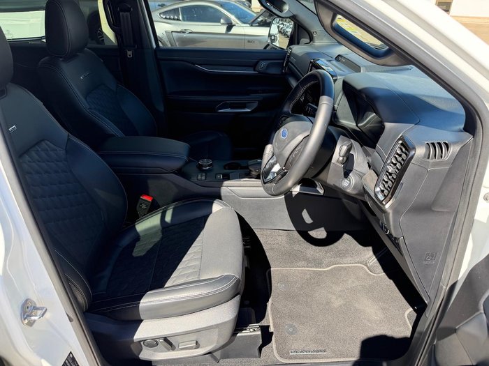 2025 Ford Everest Platinum MY25.50 4X4 Dual Range Arctic White