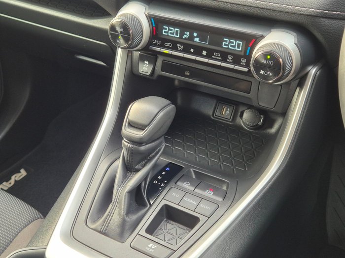 2024 Toyota RAV4 GX