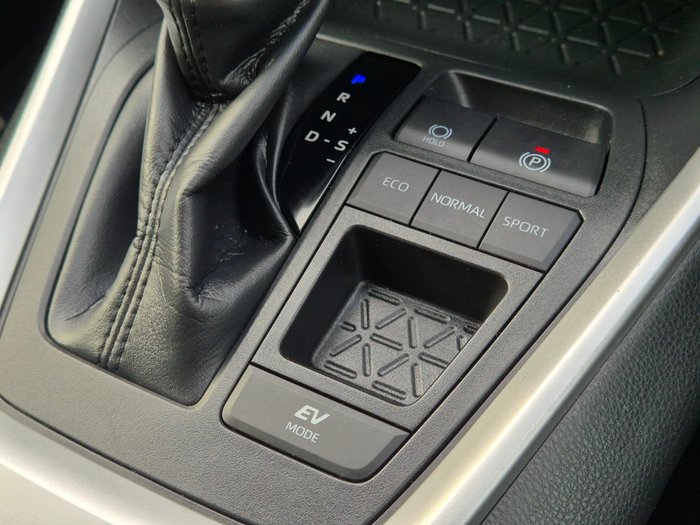 2024 Toyota RAV4 GX