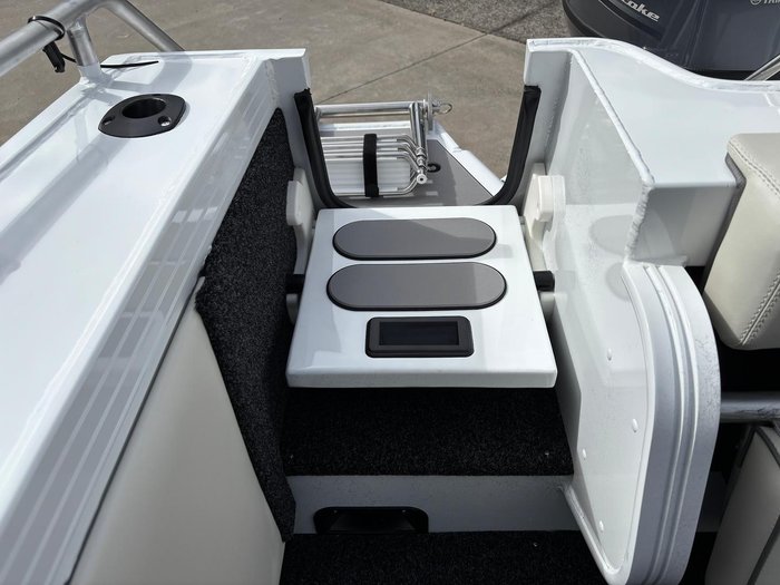 2026 QUINTREX 520 Ocean Spirit Pro