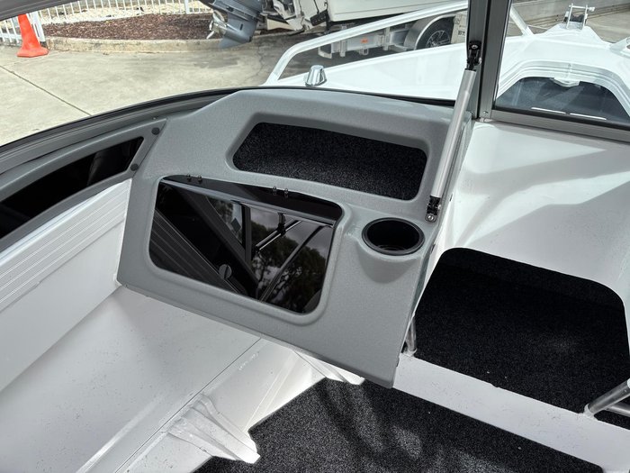 2026 QUINTREX 450 Fishabout