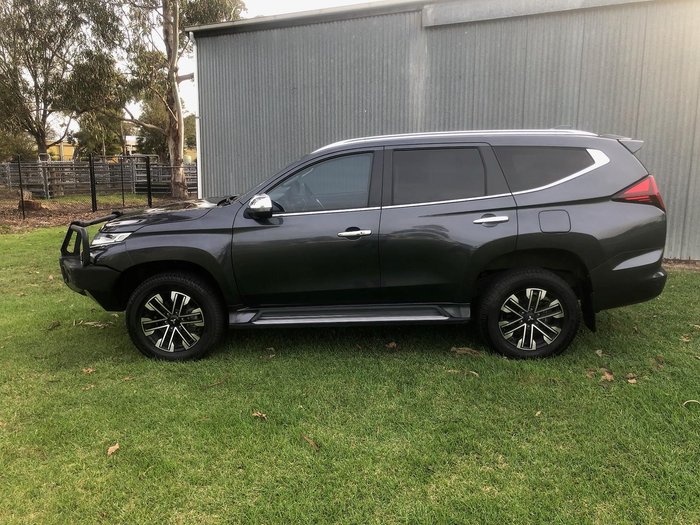 2022 Mitsubishi Pajero Sport GLS