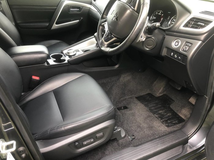 2022 Mitsubishi Pajero Sport GLS