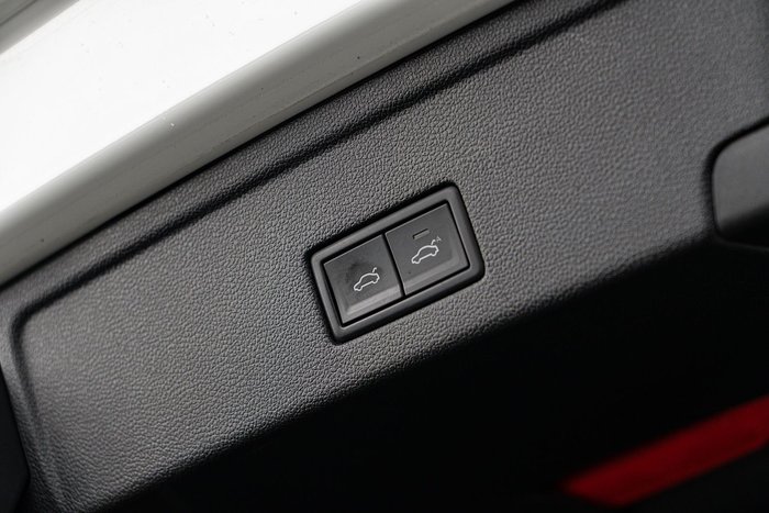 2022 Volkswagen Touareg 210TDI R-Line