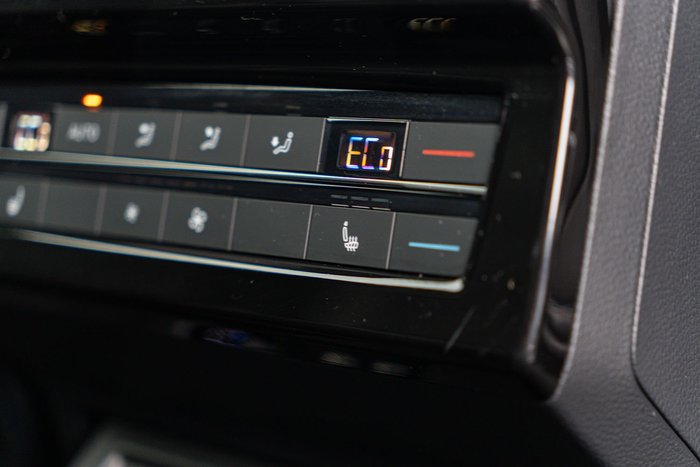 2022 Volkswagen Touareg 210TDI R-Line