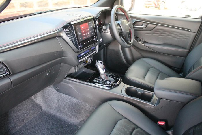 2025 Isuzu D-MAX X-TERRAIN