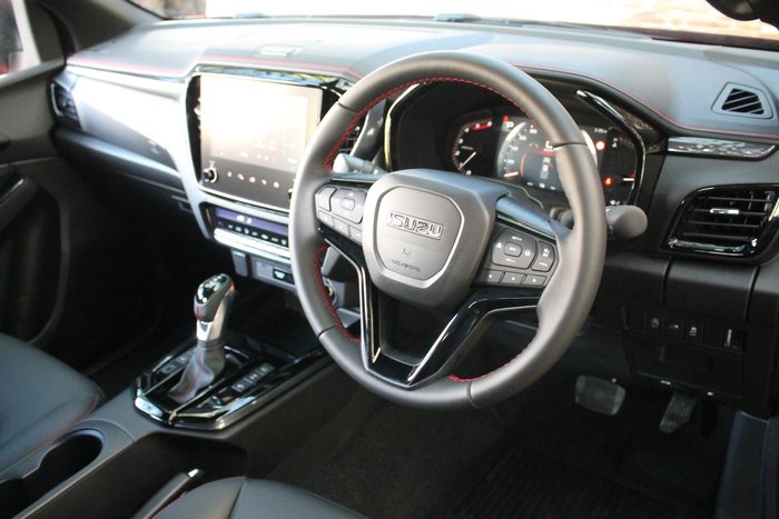 2025 Isuzu D-MAX X-TERRAIN