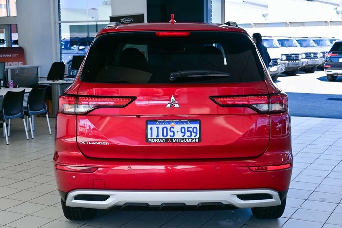 2025 Mitsubishi Outlander LS