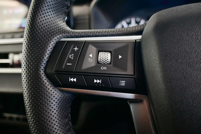 2025 Mitsubishi Outlander LS