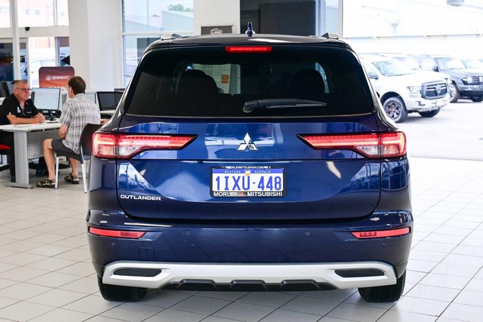 2024 Mitsubishi Outlander LS