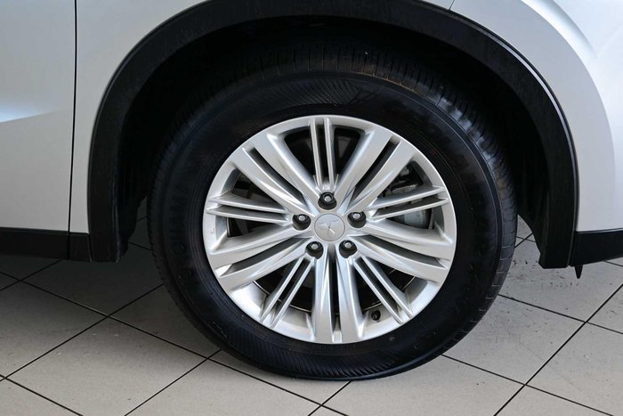 2024 Mitsubishi Outlander LS