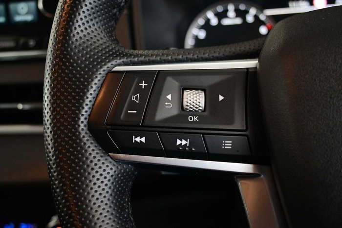 2024 Mitsubishi Outlander LS