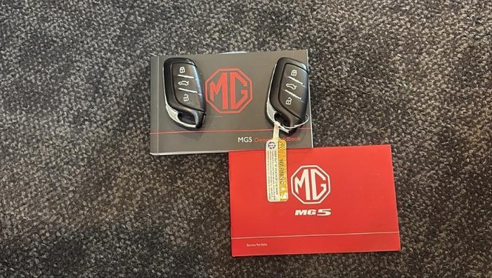 2024 MG MG5 Essence