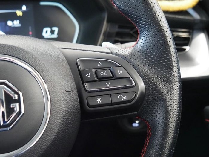 2024 MG MG5 Essence