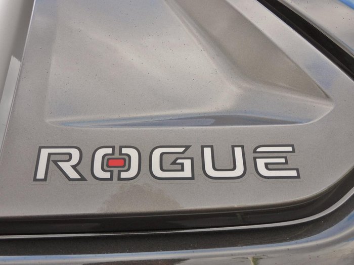 2023 Toyota Hilux Rogue