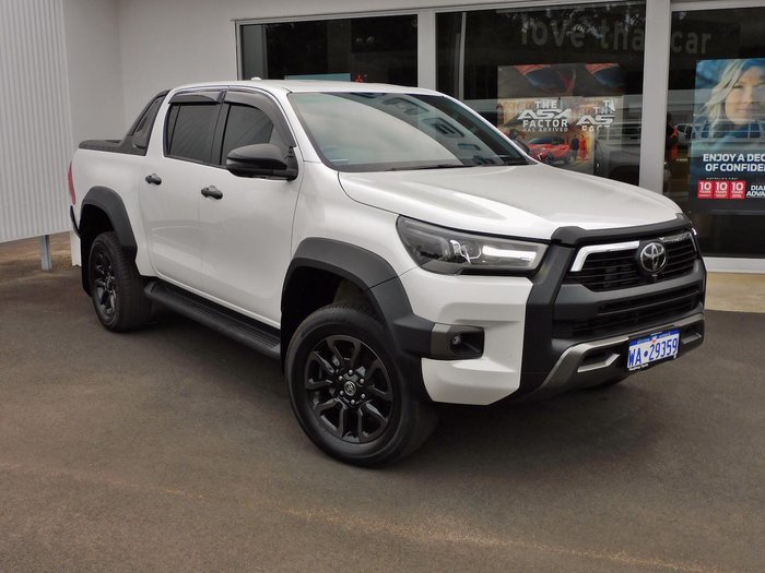 2023 Toyota Hilux Rogue