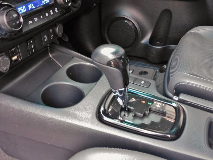 2023 Toyota Hilux Rogue