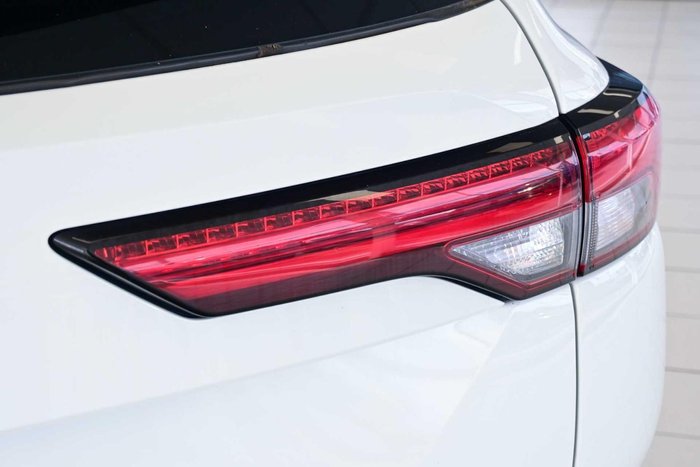 2024 Mitsubishi Outlander LS