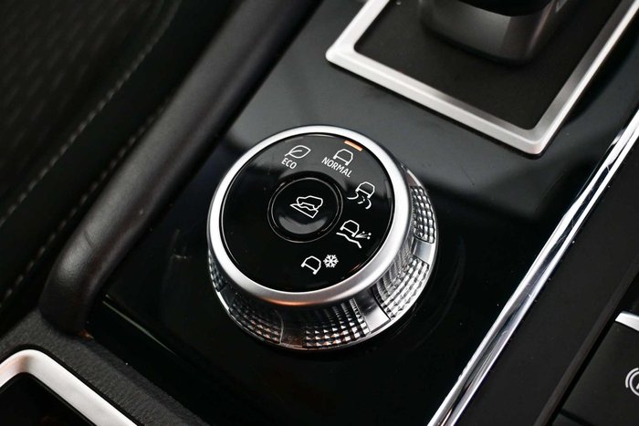 2024 Mitsubishi Outlander LS