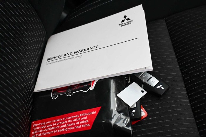 2024 Mitsubishi Outlander LS