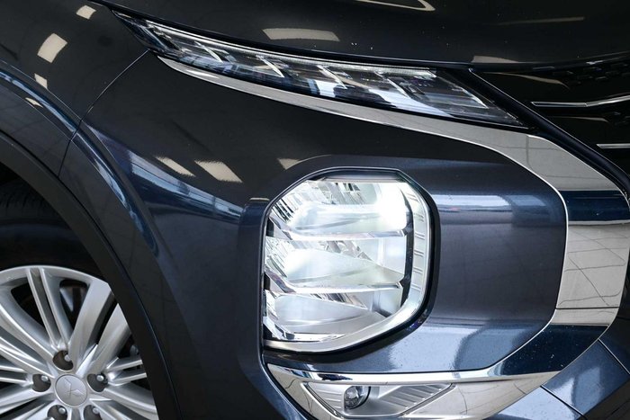 2024 Mitsubishi Outlander LS