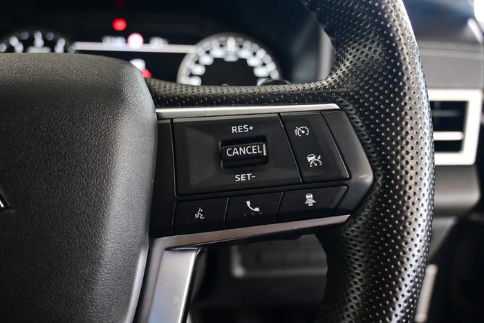 2024 Mitsubishi Outlander LS
