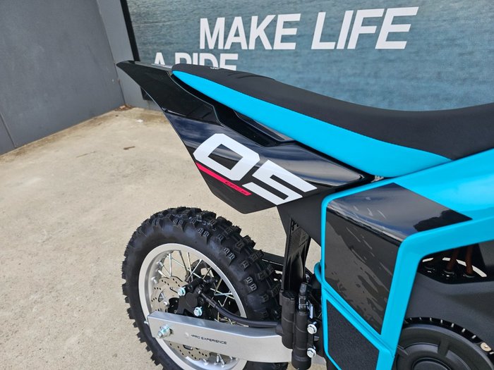 2026 CFMOTO CX-5E Blue