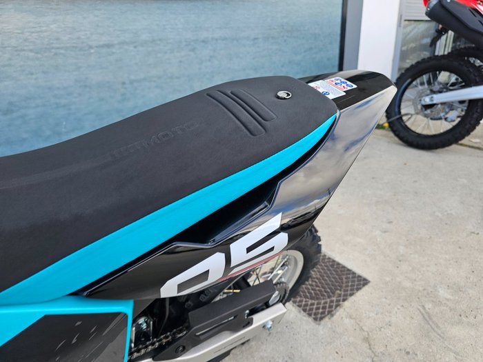 2026 CFMOTO CX-5E Blue