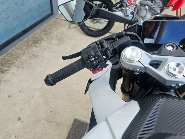 2026 CFMOTO 450 SR ABS White