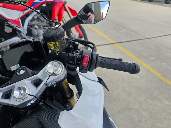 2026 CFMOTO 450 SR ABS White