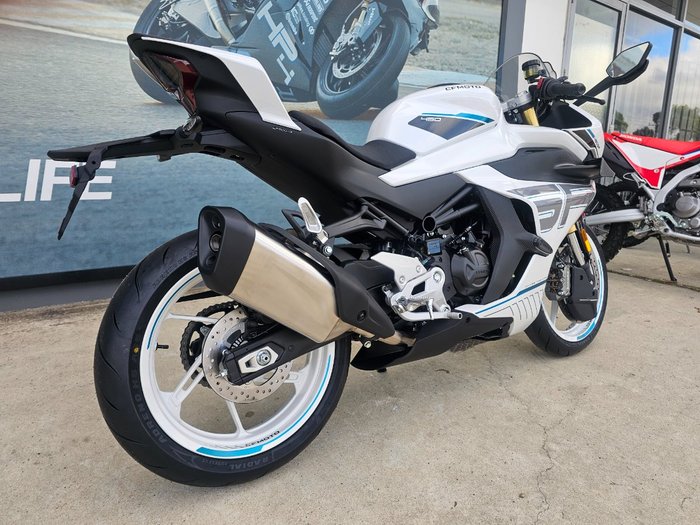 2026 CFMOTO 450 SR ABS White