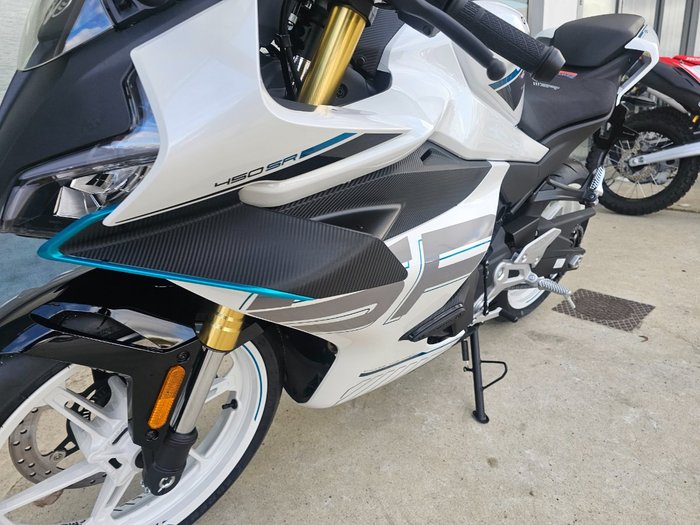 2026 CFMOTO 450 SR ABS White
