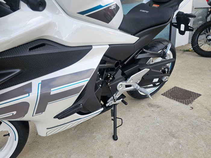 2026 CFMOTO 450 SR ABS White