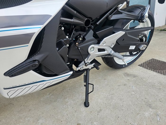 2026 CFMOTO 450 SR ABS White