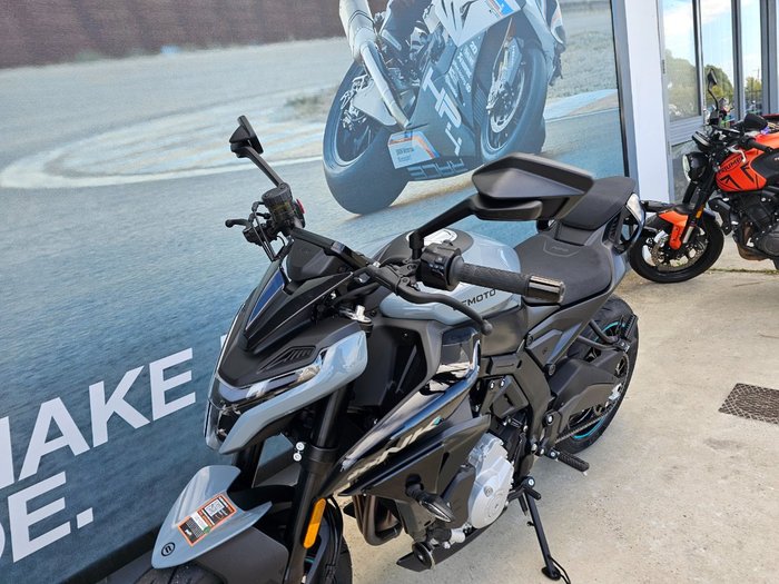 2026 CFMOTO 675 NK GREY