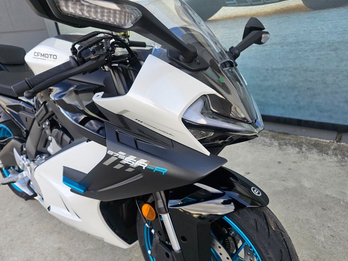 2026 CFMOTO 675 SR-R White