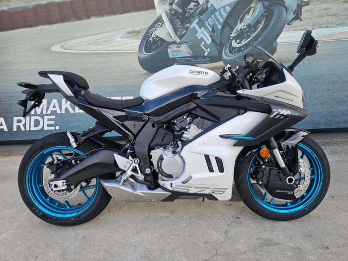 2026 CFMOTO 675 SR-R White