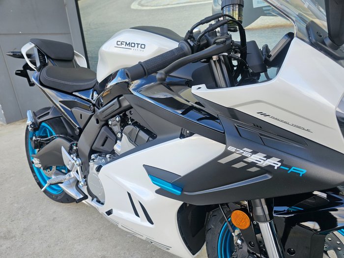 2026 CFMOTO 675 SR-R White