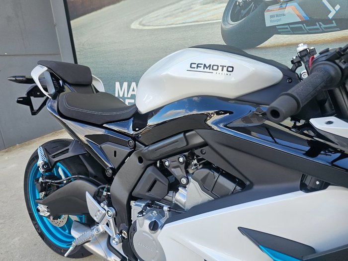 2026 CFMOTO 675 SR-R White