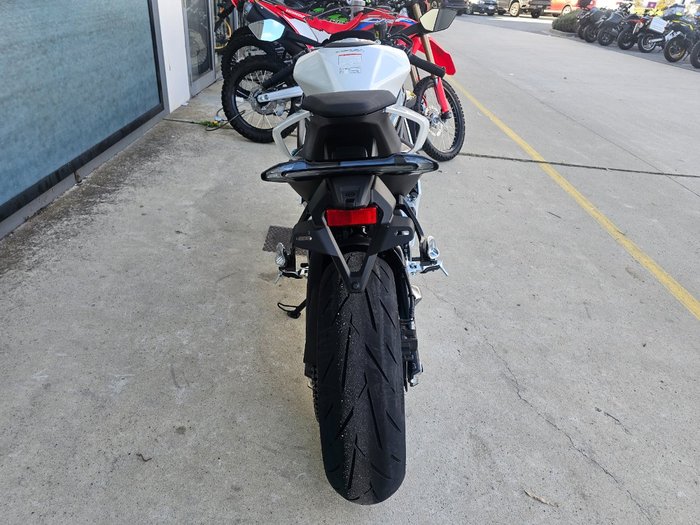 2026 CFMOTO 675 SR-R White