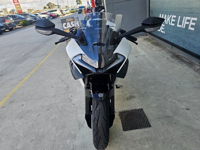 2026 CFMOTO 675 SR-R White