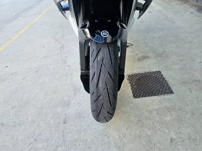 2026 CFMOTO 675 SR-R White